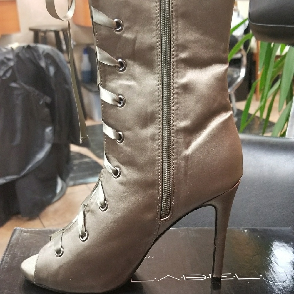 Fashionable Shoes for Woman